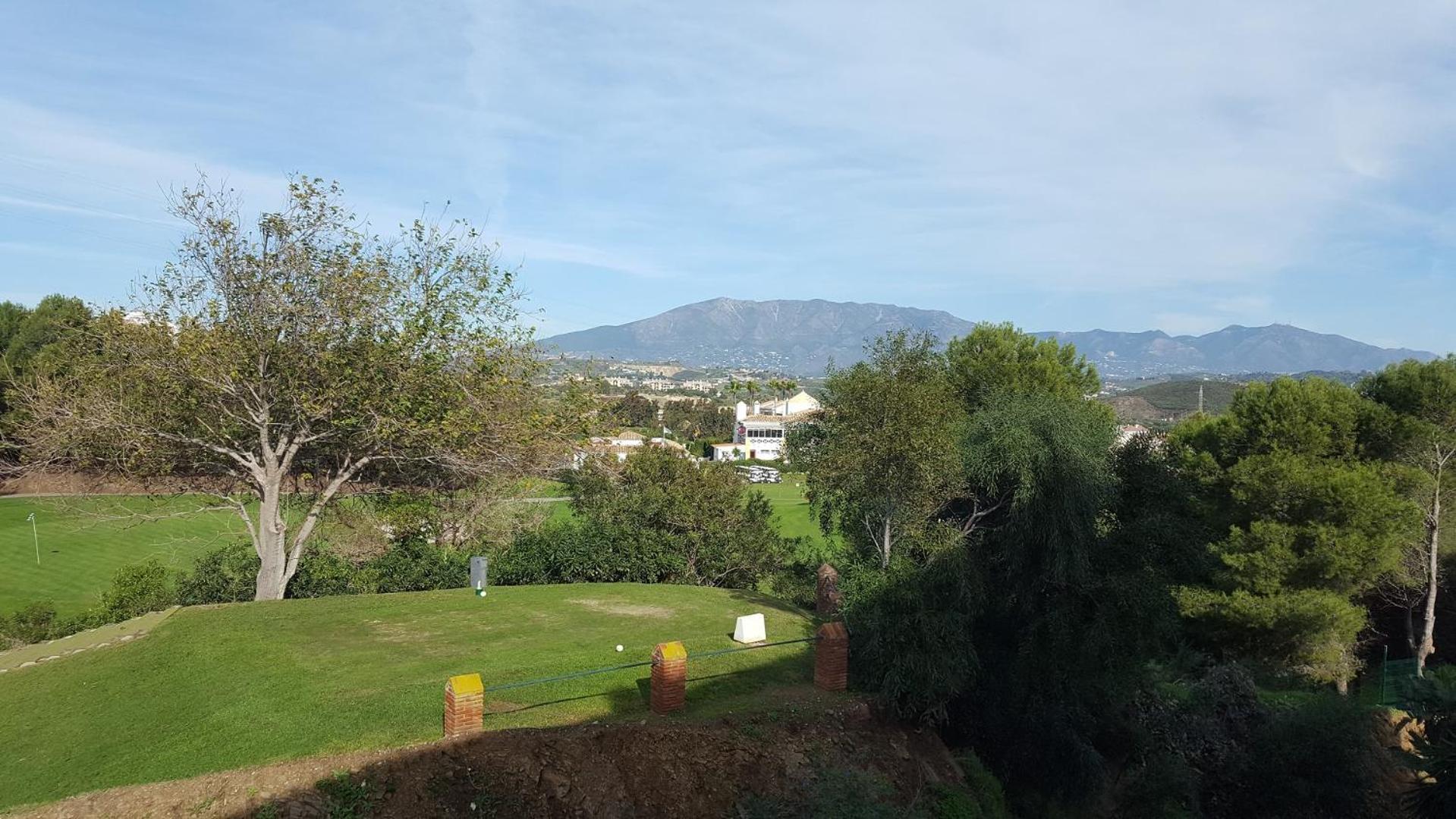 Lovely 3 Bed 2Nd Floor Apartment In Miraflores Malaga Luaran gambar